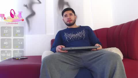    online show from April 16, 2:18 pm