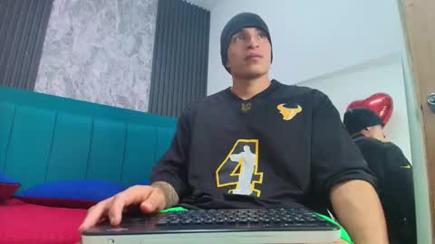 JACK PERGURTSON online show from March 3, 10:32 am