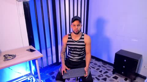 Snapshot of jackblanco_ chatting on January 23, 4:19 am Jack White online show from January 23, 4:19 am