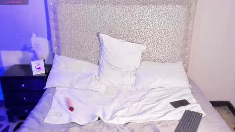 Snapshot of jackblanco_ chatting on February 10, 4:08 am Jack White online show from February 10, 4:08 am