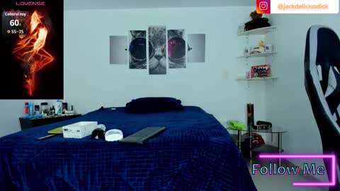 Snapshot of jackdeliciusdick chatting on October 6, 8:01 am jackdeliciusdick online show from October 6, 8:01 am