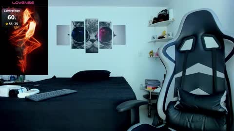 Snapshot of jackdeliciusdick chatting on February 12, 9:59 am jackdeliciusdick online show from February 12, 9:59 am