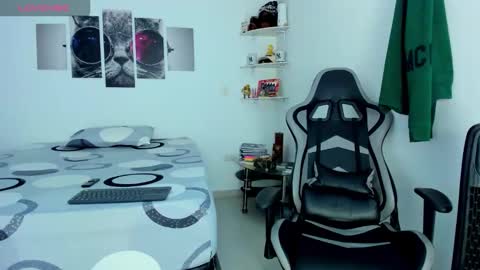 Snapshot of jackdeliciusdick chatting on February 16, 12:12 pm jackdeliciusdick online show from February 16, 12:12 pm