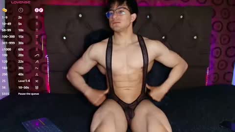 Jacke online show from February 22, 2:24 am