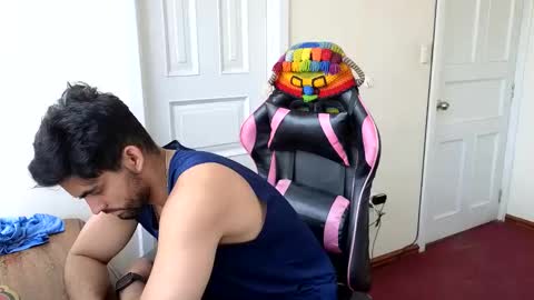 Snapshot of jackecuador chatting on December 4, 9:12 pm Jack online show from December 4, 9:12 pm