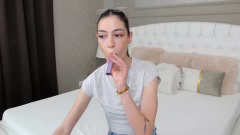 Jackie online show from March 10, 9:09 pm