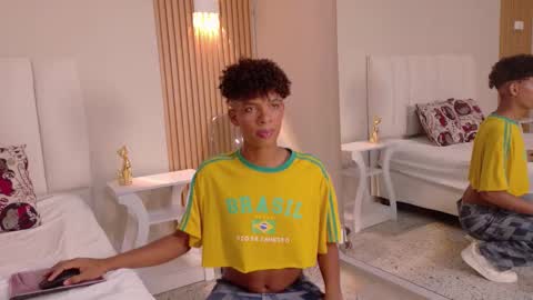 Jackk Russell  online show from February 8, 3:43 am