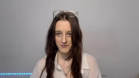 Lisa online show from January 9, 1:03 pm