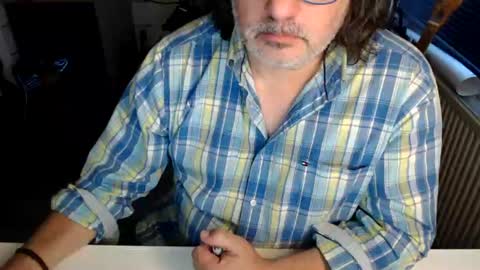 Jack independent model  online show from June 11, 7:01 pm