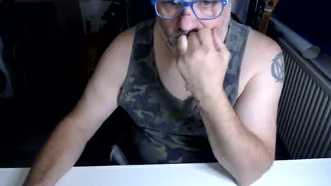 Jack independent model  online show from June 15, 8:33 pm