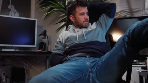 Colten Carter online show from November 29, 6:49 am