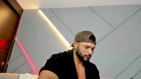 Jackson Wayne online show from February 20, 1:46 am