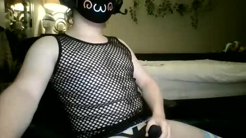Snapshot of jacksonthorynn chatting on June 1, 6:37 am JacksonThoryn online show from June 1, 6:37 am