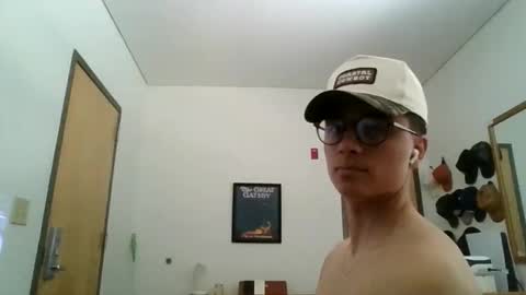 ImZacharyTyler online show from May 24, 7:08 pm