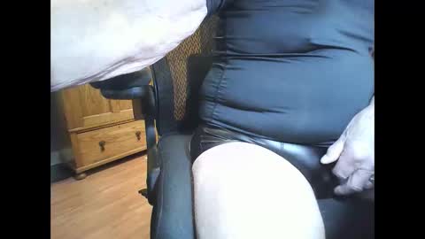 jacktoome383324 online show from April 13, 11:59 am