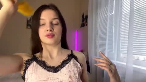 Snapshot of jaclynmalcolm chatting on April 9, 6:13 am Lillian online show from April 9, 6:13 am