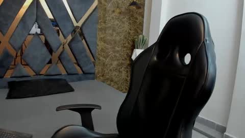 Jaco online show from December 17, 11:33 pm