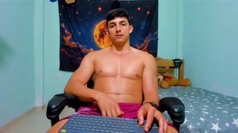 Snapshot of jacob_black21 chatting on December 3, 2:41 am jacob black online show from December 3, 2:41 am