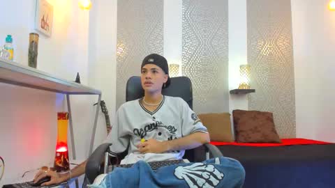 Snapshot of jacob_blackwell chatting on October 13, 8:09 pm jacob_blackwell online show from October 13, 8:09 pm