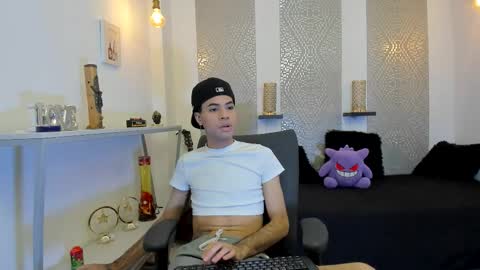 Snapshot of jacob_blackwell chatting on November 6, 7:48 pm jacob_blackwell online show from November 6, 7:48 pm