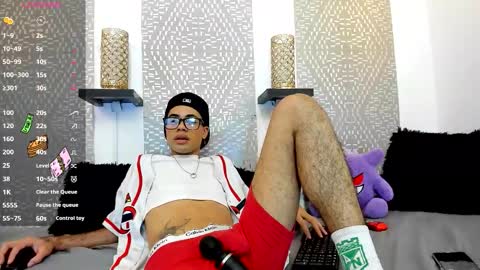 Snapshot of jacob_blackwell chatting on November 8, 7:52 am jacob_blackwell online show from November 8, 7:52 am