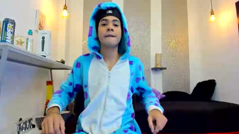 Snapshot of jacob_blackwell chatting on November 9, 7:34 pm jacob_blackwell online show from November 9, 7:34 pm