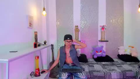 Snapshot of jacob_blackwell chatting on November 26, 7:37 pm jacob_blackwell online show from November 26, 7:37 pm