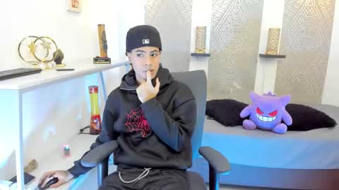 Snapshot of jacob_blackwell chatting on December 14, 7:29 pm jacob_blackwell online show from December 14, 7:29 pm