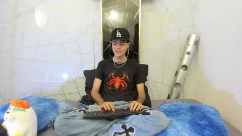 jacob_blackwell online show from December 19, 7:43 pm