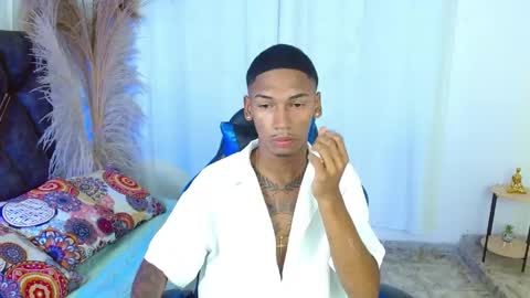 Snapshot of jacobcum18 chatting on May 19, 2:34 pm jacobcum18 online show from May 19, 2:34 pm