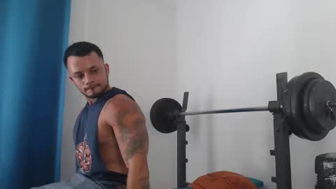 Snapshot of jacobjamess chatting on February 25, 7:14 pm jacobjamess online show from February 25, 7:14 pm