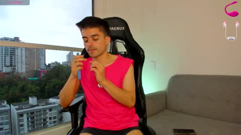 JACOB STONES online show from November 14, 8:51 pm