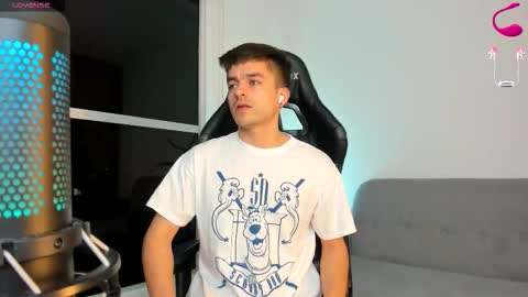 JACOB STONES online show from December 17, 1:11 am