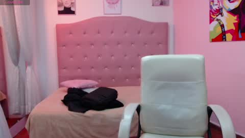 Snapshot of jacoob_smiith chatting on December 17, 6:53 pm Jacob online show from December 17, 6:53 pm