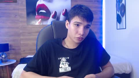 Snapshot of jacoob_smiith chatting on December 21, 8:21 pm Jacob online show from December 21, 8:21 pm