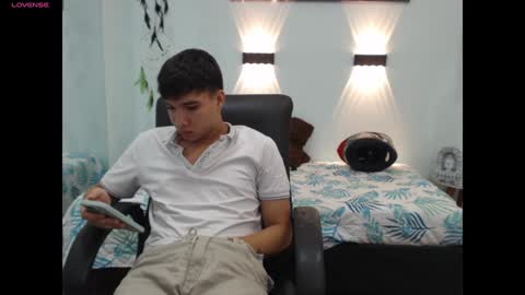 Snapshot of jacoob_smiith chatting on January 14, 9:41 pm Jacob online show from January 14, 9:41 pm