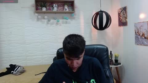 Snapshot of jacoob_smiith chatting on February 9, 1:14 pm Jacob online show from February 9, 1:14 pm