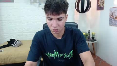 Snapshot of jacoob_smiith chatting on February 9, 4:18 pm Jacob online show from February 9, 4:18 pm