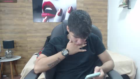 Snapshot of jacoob_smiith chatting on February 25, 8:41 pm Jacob online show from February 25, 8:41 pm