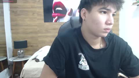 Snapshot of jacoob_smiith chatting on February 26, 8:44 pm Jacob online show from February 26, 8:44 pm