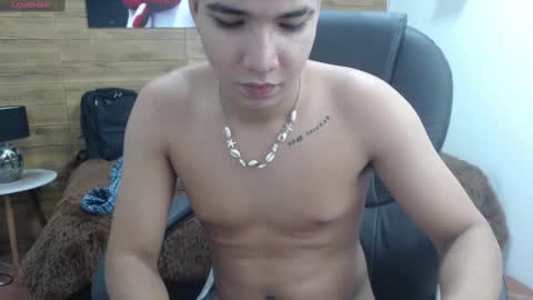 Snapshot of jacoob_smiith chatting on March 12, 11:44 pm Jacob online show from March 12, 11:44 pm