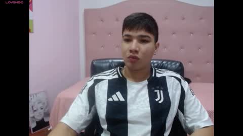 Snapshot of jacoob_smiith chatting on September 9, 7:46 pm Jacob online show from September 9, 7:46 pm