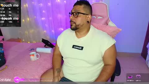 daddy sir master bear online show from February 18, 2:05 am