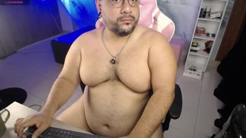 Snapshot of jacoob_woods chatting on July 8, 9:58 am daddy sir master bear online show from July 8, 9:58 am