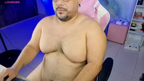Snapshot of jacoob_woods chatting on July 11, 10:07 am daddy sir master bear online show from July 11, 10:07 am