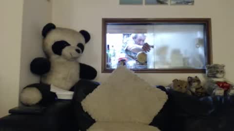 Snapshot of jacques_de_france chatting on October 12, 12:20 am Jacques online show from October 12, 12:20 am