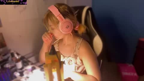 Snapshot of jacywinslat chatting on March 3, 3:42 pm jacywinslat online show from March 3, 3:42 pm