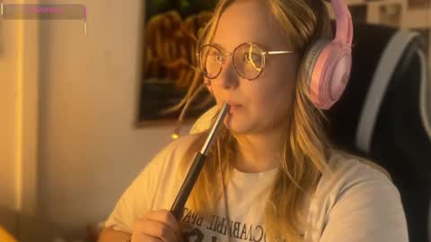 Snapshot of jacywinslat chatting on September 18, 2:30 pm jacywinslat online show from September 18, 2:30 pm