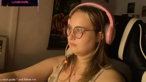 Snapshot of jacywinslat chatting on October 16, 4:19 pm jacywinslat online show from October 16, 4:19 pm
