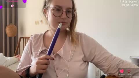 jacywinslat online show from April 13, 10:10 am